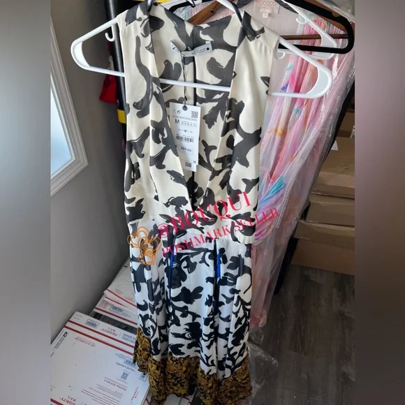 BLOGGERS FAV ZARA LIMITED EDITION FLORAL PRINTED DRESS - Picture 3 of 3